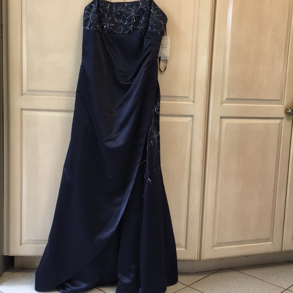 NWT Ladies Beaded Evening Dress Gown, Navy, Size 14